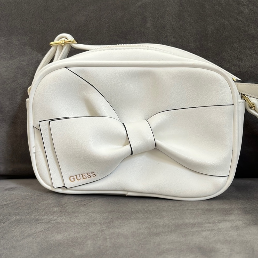 Cute white Guess handbag